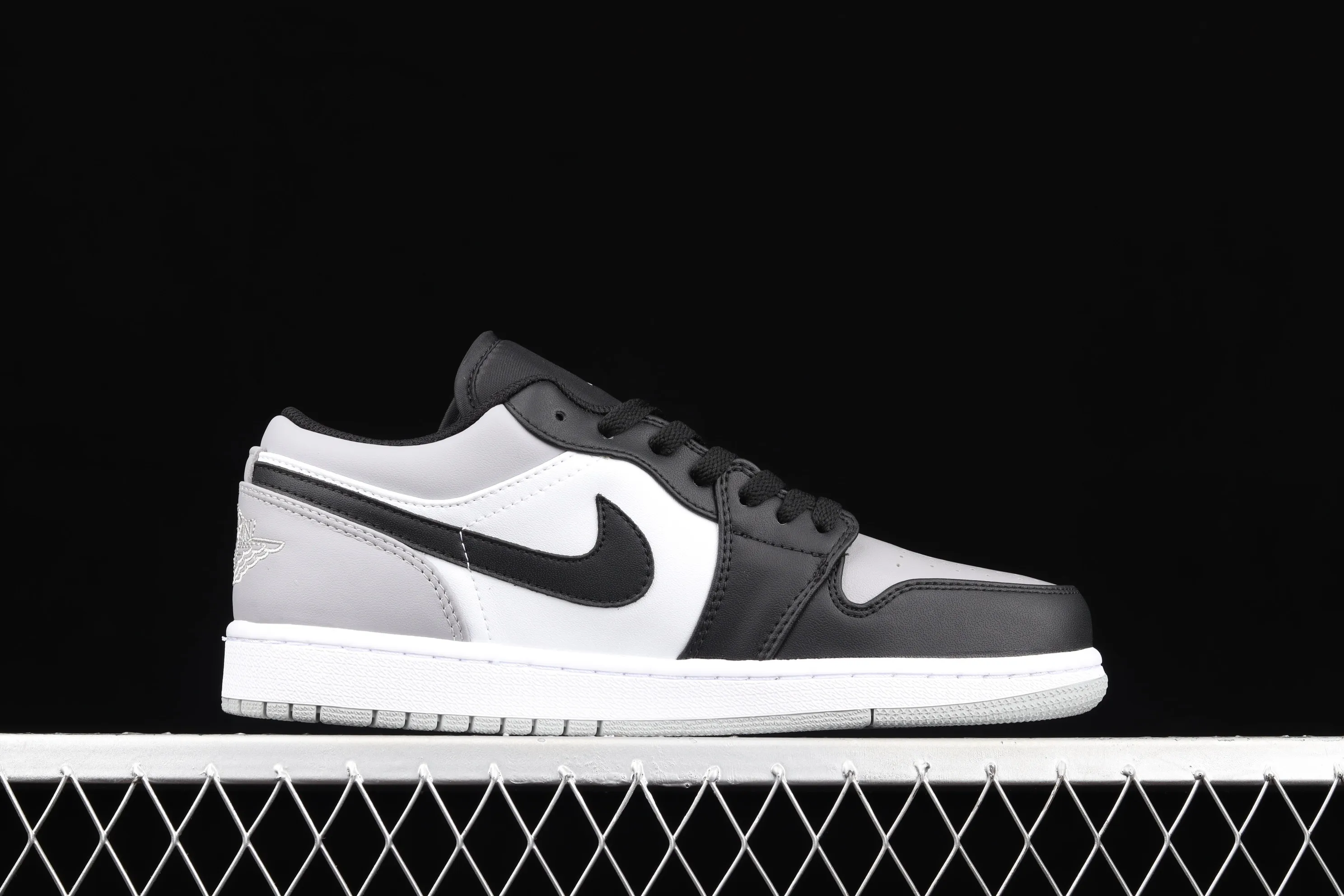 All categories Air Jordan Jordan series basketball shoes Air Jordan 1 Low X version Air Jordan 1 Low AJ1 Joe 1 low-top cultural and leisure sports sneakers 553558-110